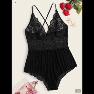 Cross back Lingerie with lace